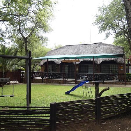 Weltevrede Lodge - Self Catering Houses マールロス・パーク エクステリア 写真