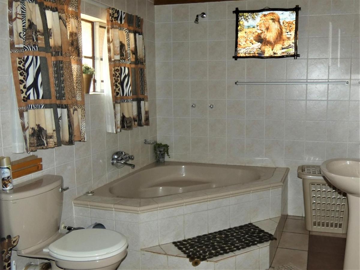 Weltevrede Lodge - Self Catering Houses マールロス・パーク エクステリア 写真